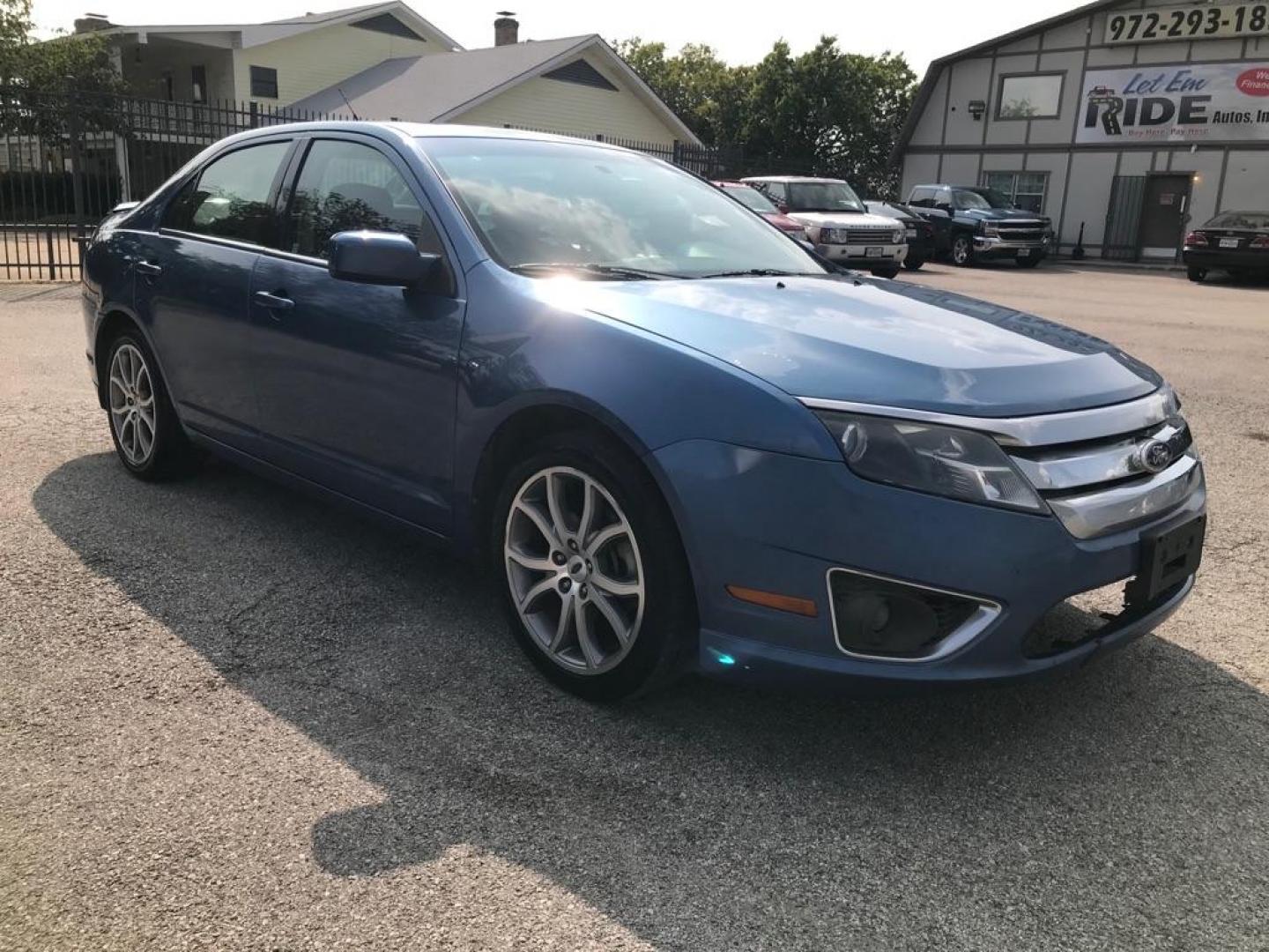 2010 BLUE FORD FUSION SE (3FAHP0HG2AR) with an 3.0L engine, Automatic transmission, located at 1507 S Hwy 67, Cedar Hill, TX, 75104, (972) 293-1833, 32.556370, -96.973297 - Photo#1