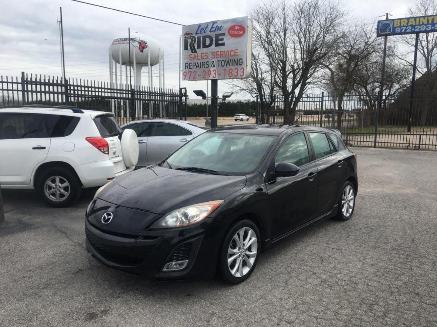 2010 BLACK MAZDA 3 S (JM1BL1H56A1) with an 2.5L engine, Automatic transmission, located at 1507 S Hwy 67, Cedar Hill, TX, 75104, (972) 293-1833, 32.556370, -96.973297 - Photo#0