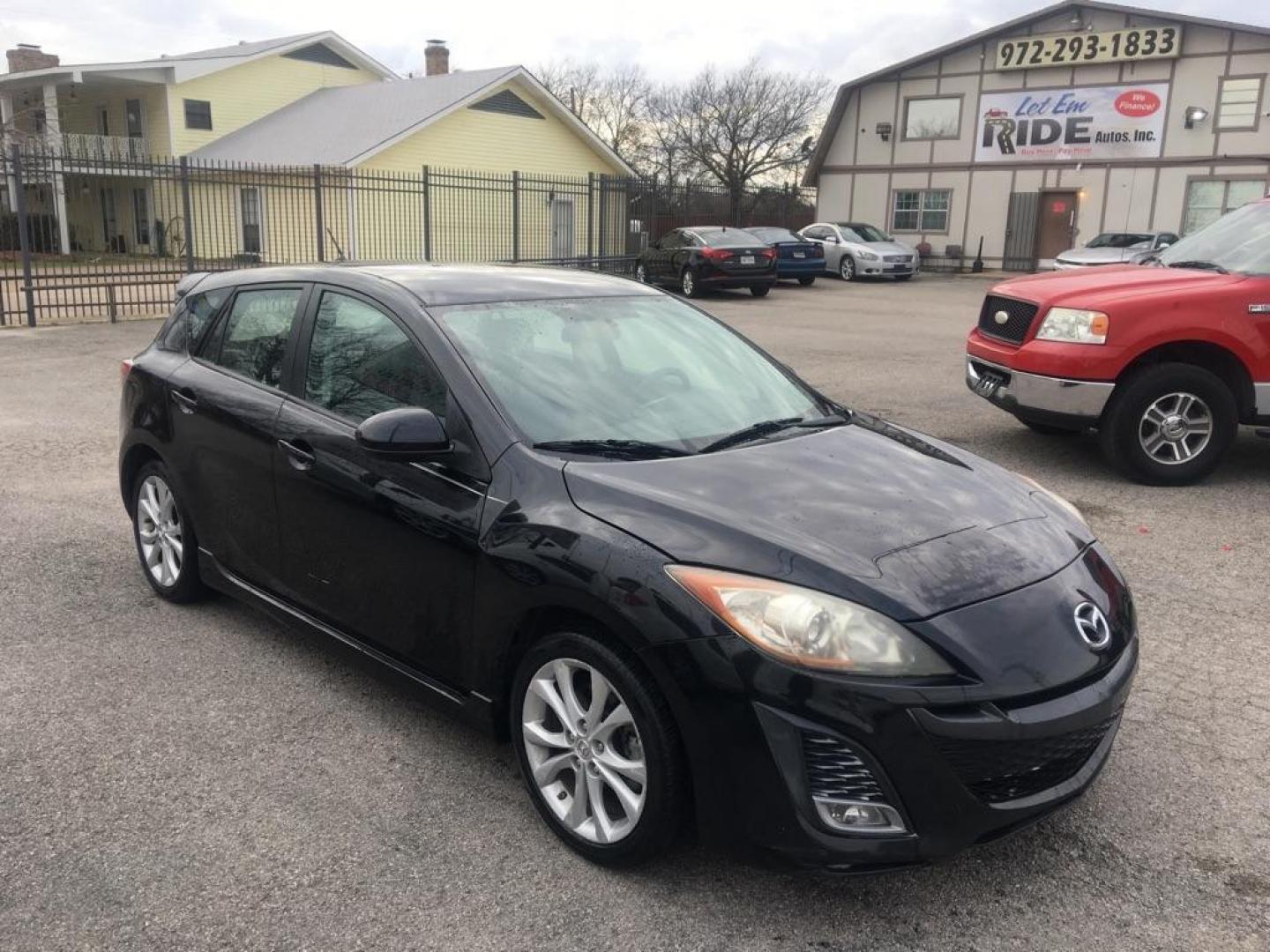 2010 BLACK MAZDA 3 S (JM1BL1H56A1) with an 2.5L engine, Automatic transmission, located at 1507 S Hwy 67, Cedar Hill, TX, 75104, (972) 293-1833, 32.556370, -96.973297 - Photo#1