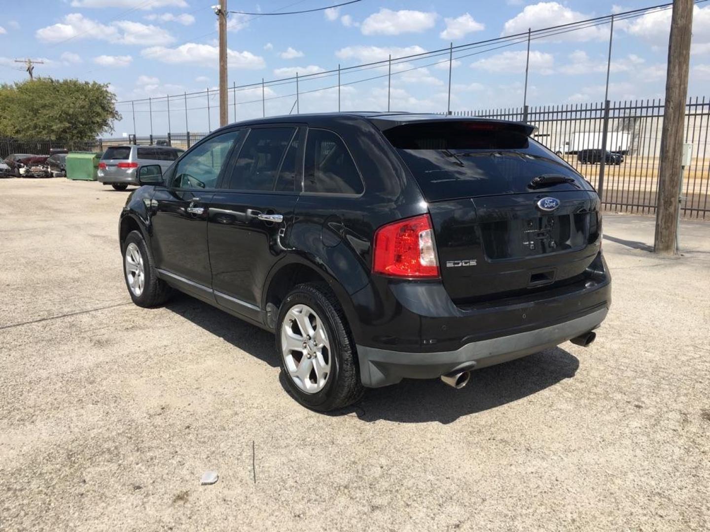 2011 BLACK FORD EDGE SEL (2FMDK3JC6BB) with an 3.5L engine, Automatic transmission, located at 1507 S Hwy 67, Cedar Hill, TX, 75104, (972) 293-1833, 32.556370, -96.973297 - Photo#22