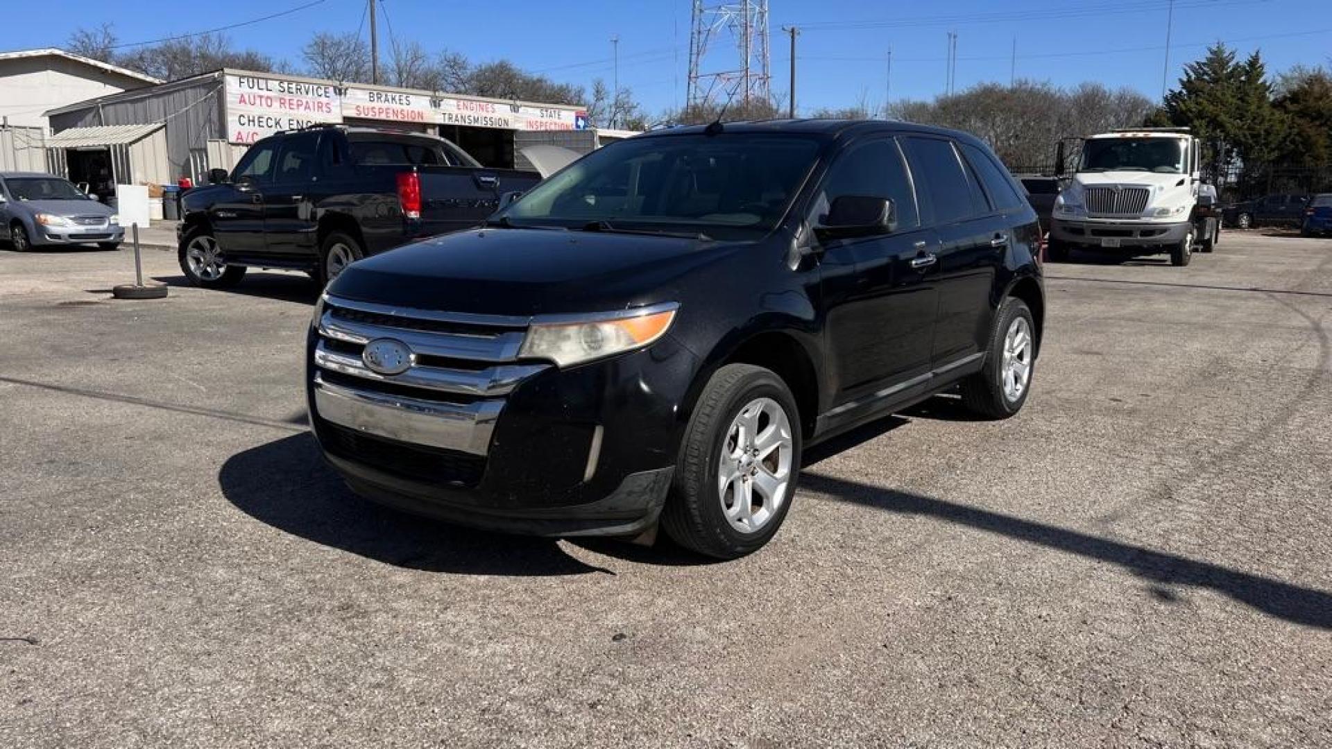 2011 BLACK FORD EDGE SEL (2FMDK3JC6BB) with an 3.5L engine, Automatic transmission, located at 1507 S Hwy 67, Cedar Hill, TX, 75104, (972) 293-1833, 32.556370, -96.973297 - Photo#3