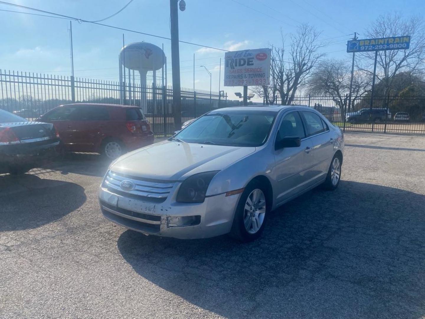 2006 SILVER FORD FUSION SEL (3FAHP08146R) with an 3.0L engine, Automatic transmission, located at 1507 S Hwy 67, Cedar Hill, TX, 75104, (972) 293-1833, 32.556370, -96.973297 - Photo#0