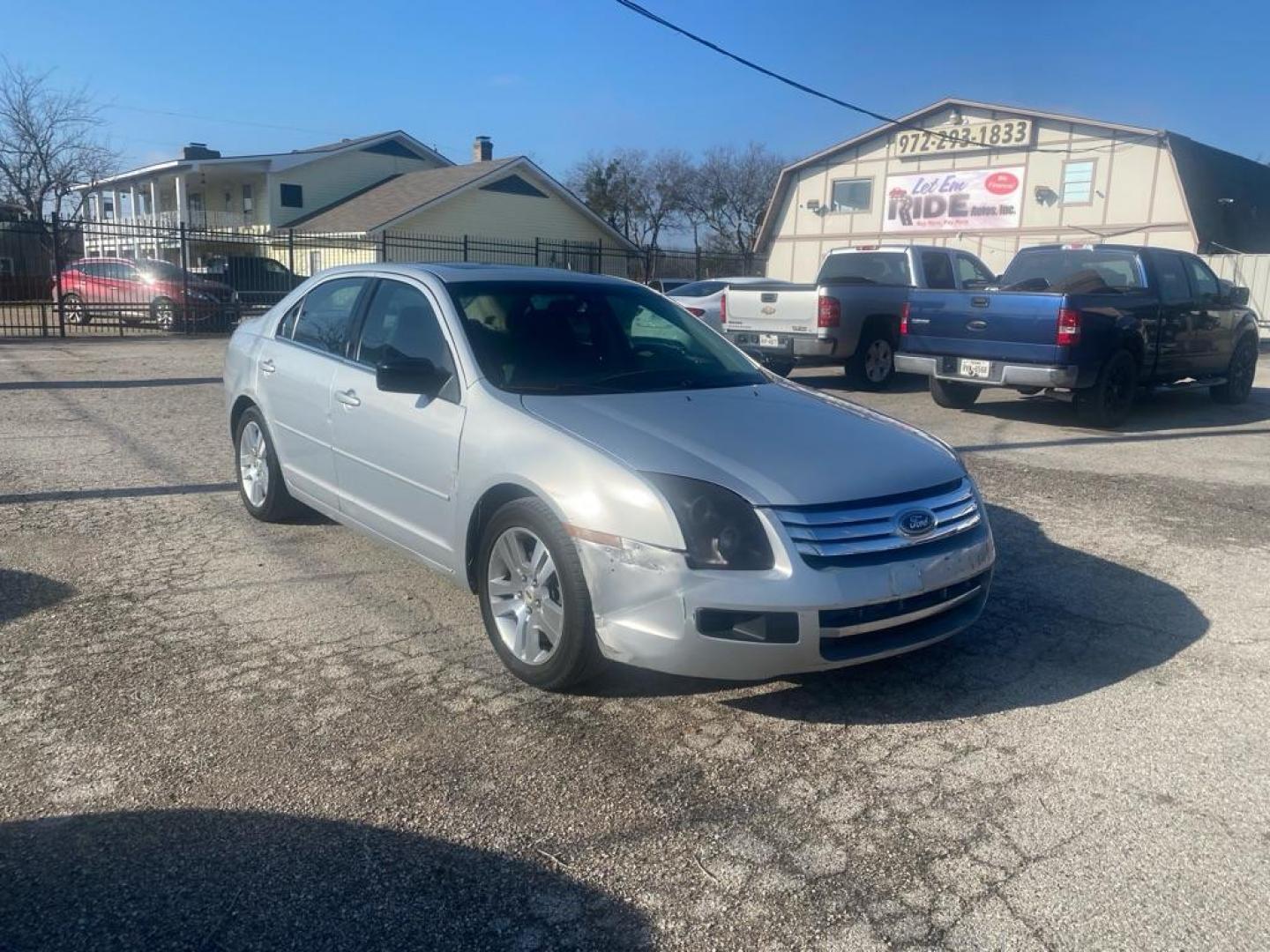 2006 SILVER FORD FUSION SEL (3FAHP08146R) with an 3.0L engine, Automatic transmission, located at 1507 S Hwy 67, Cedar Hill, TX, 75104, (972) 293-1833, 32.556370, -96.973297 - Photo#1