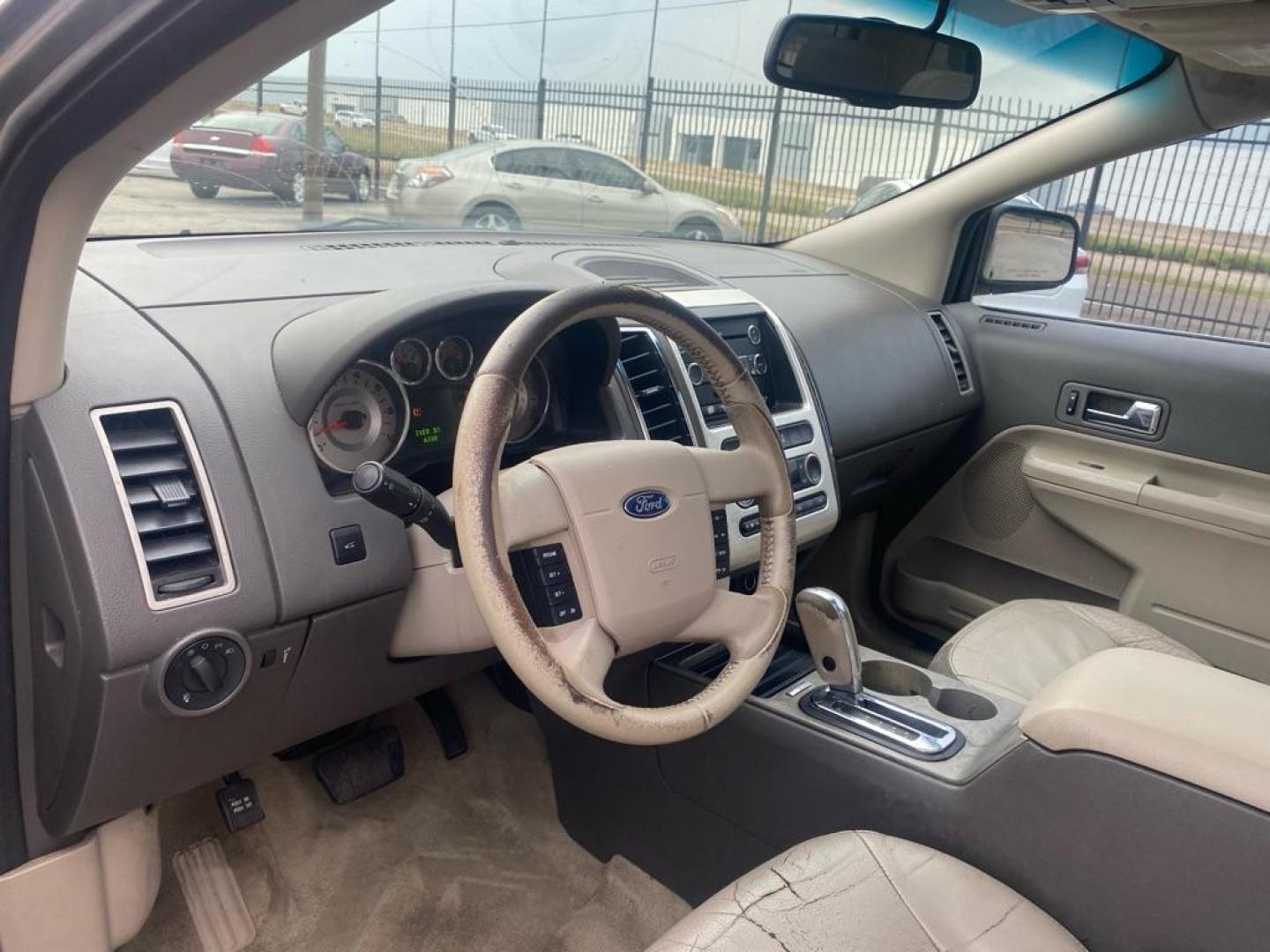 2008 BEIGE FORD EDGE LIMITED (2FMDK39C18B) with an 3.5L engine, Automatic transmission, located at 1507 S Hwy 67, Cedar Hill, TX, 75104, (972) 293-1833, 32.556370, -96.973297 - Photo#4