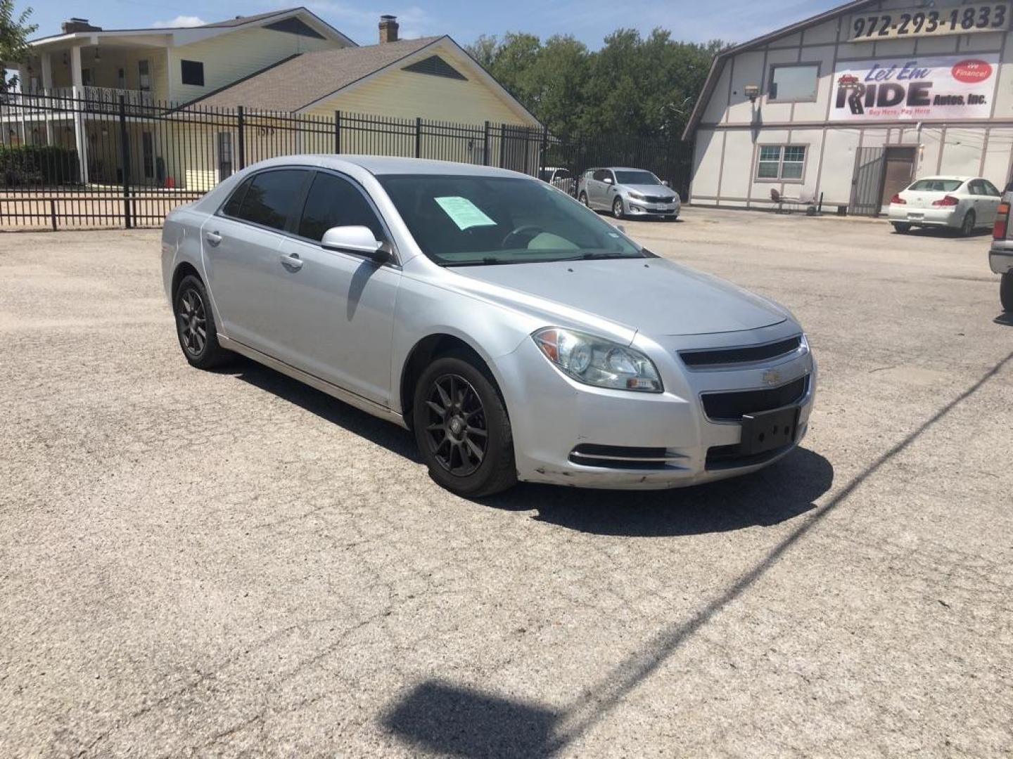 2010 SILVER CHEVROLET MALIBU 1LT (1G1ZC5EB3AF) with an 2.4L engine, Automatic transmission, located at 1507 S Hwy 67, Cedar Hill, TX, 75104, (972) 293-1833, 32.556370, -96.973297 - Photo#1