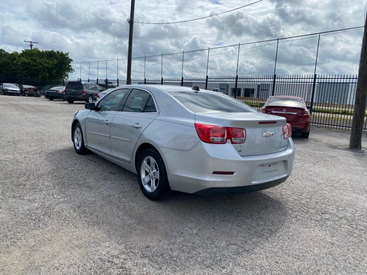 2014 SILVER CHEVROLET MALIBU LS (1G11B5SL4EF) with an 2.5L engine, Automatic transmission, located at 1507 S Hwy 67, Cedar Hill, TX, 75104, (972) 293-1833, 32.556370, -96.973297 - Photo#3