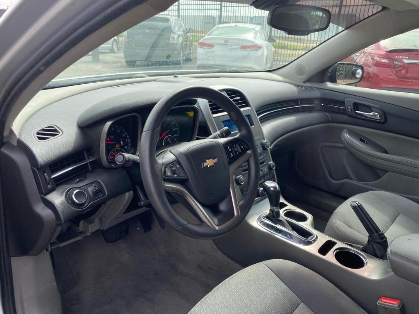 2014 SILVER CHEVROLET MALIBU LS (1G11B5SL4EF) with an 2.5L engine, Automatic transmission, located at 1507 S Hwy 67, Cedar Hill, TX, 75104, (972) 293-1833, 32.556370, -96.973297 - Photo#4