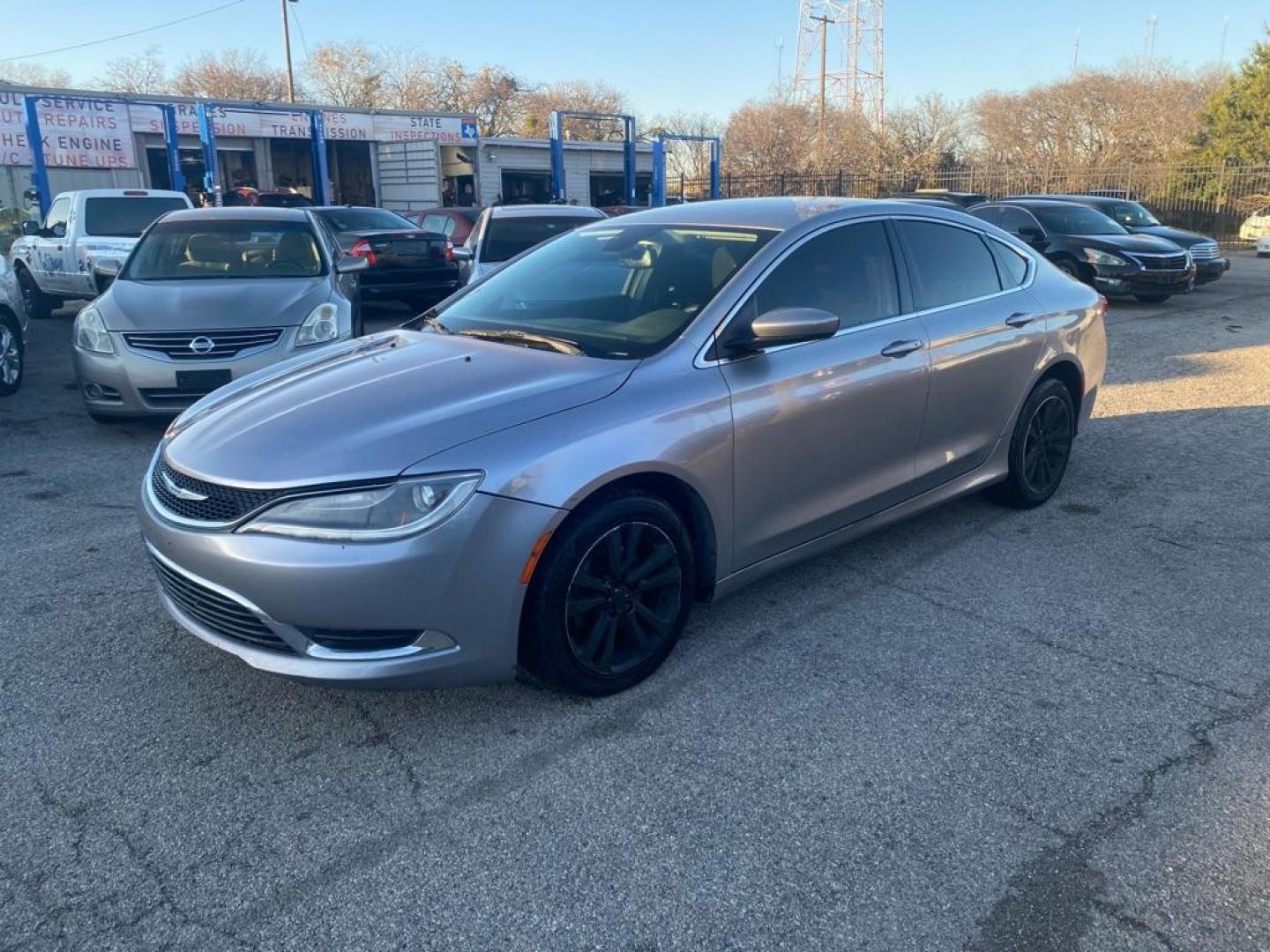 2015 GRAY CHRYSLER 200 LIMITED (1C3CCCAB3FN) with an 2.4L engine, Automatic transmission, located at 1507 S Hwy 67, Cedar Hill, TX, 75104, (972) 293-1833, 32.556370, -96.973297 - Photo#7