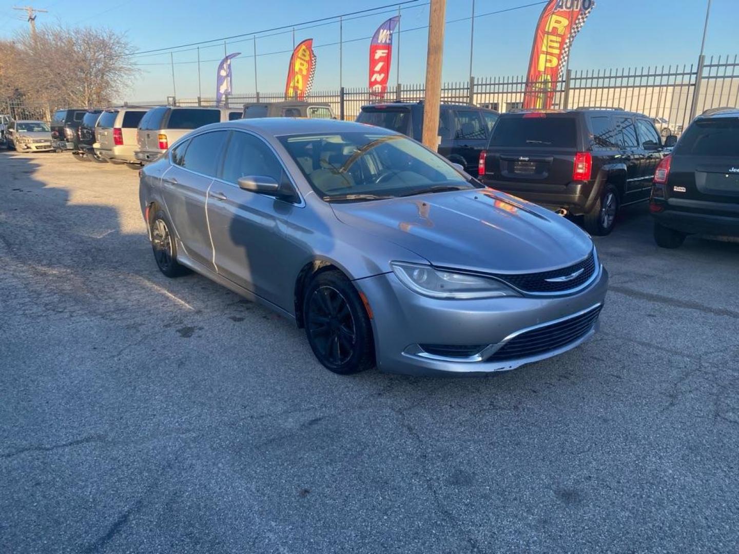 2015 GRAY CHRYSLER 200 LIMITED (1C3CCCAB3FN) with an 2.4L engine, Automatic transmission, located at 1507 S Hwy 67, Cedar Hill, TX, 75104, (972) 293-1833, 32.556370, -96.973297 - Photo#8