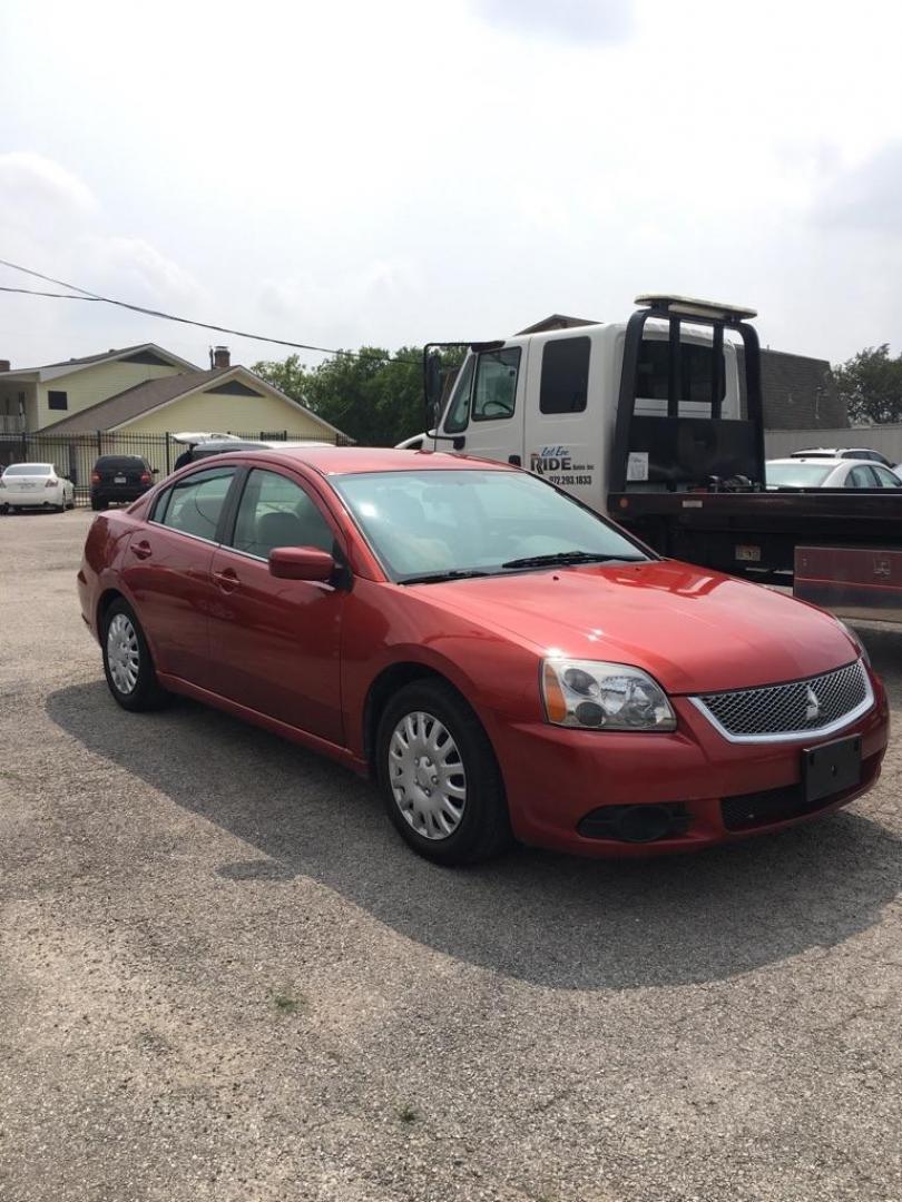 2012 RED MITSUBISHI GALANT ES (4A32B3FF1CE) with an 2.4L engine, Automatic transmission, located at 1507 S Hwy 67, Cedar Hill, TX, 75104, (972) 293-1833, 32.556370, -96.973297 - Photo#2