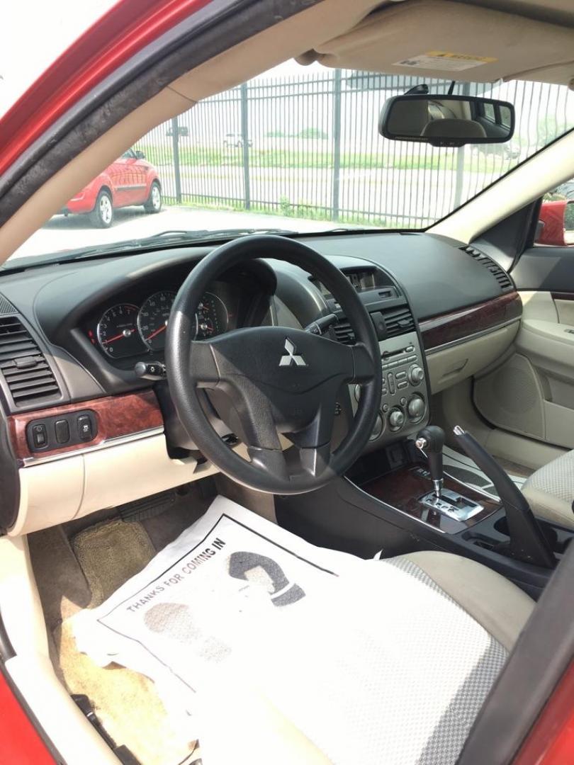 2012 RED MITSUBISHI GALANT ES (4A32B3FF1CE) with an 2.4L engine, Automatic transmission, located at 1507 S Hwy 67, Cedar Hill, TX, 75104, (972) 293-1833, 32.556370, -96.973297 - Photo#4