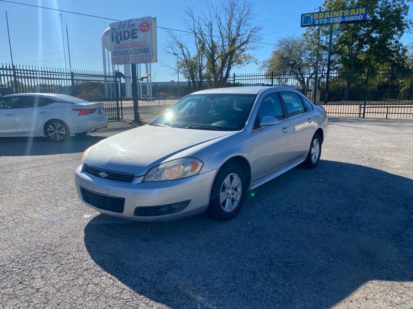 2010 SILVER CHEVROLET IMPALA LT (2G1WB5EK3A1) with an 3.5L engine, Automatic transmission, located at 1507 S Hwy 67, Cedar Hill, TX, 75104, (972) 293-1833, 32.556370, -96.973297 - Photo#0