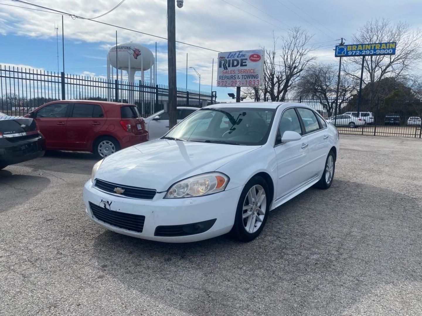 2010 WHITE CHEVROLET IMPALA LTZ (2G1WC5EM5A1) with an 3.9L engine, Automatic transmission, located at 1507 S Hwy 67, Cedar Hill, TX, 75104, (972) 293-1833, 32.556370, -96.973297 - Photo#0