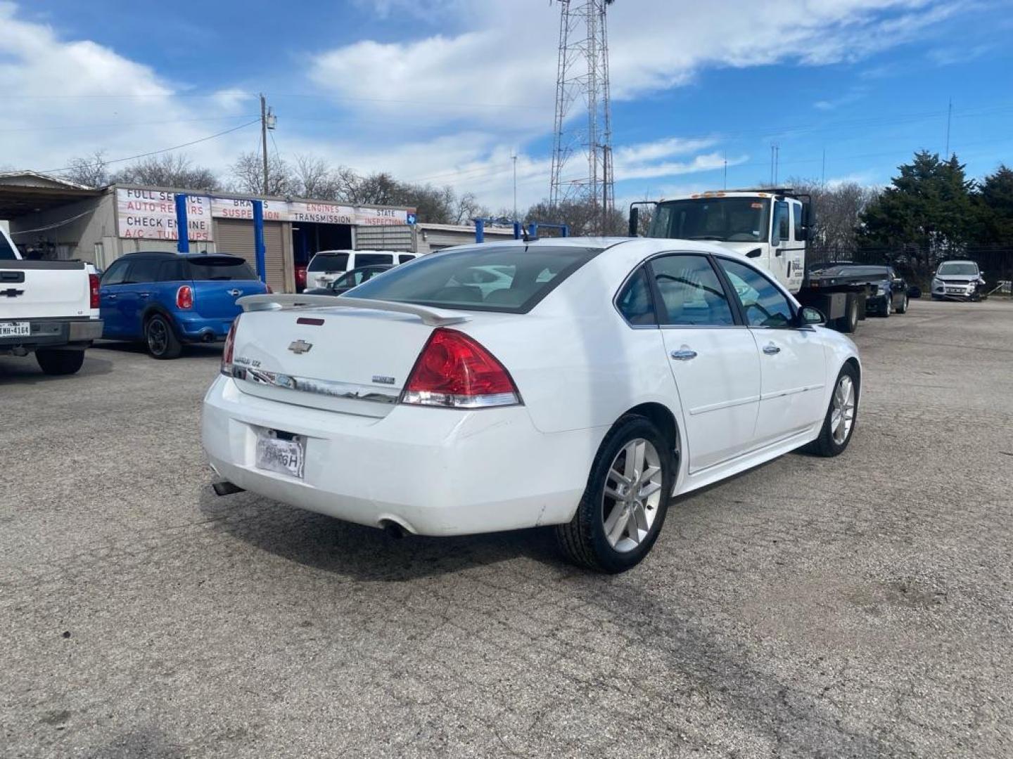 2010 WHITE CHEVROLET IMPALA LTZ (2G1WC5EM5A1) with an 3.9L engine, Automatic transmission, located at 1507 S Hwy 67, Cedar Hill, TX, 75104, (972) 293-1833, 32.556370, -96.973297 - Photo#2