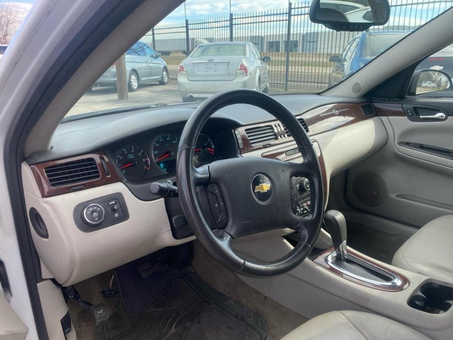 2010 WHITE CHEVROLET IMPALA LTZ (2G1WC5EM5A1) with an 3.9L engine, Automatic transmission, located at 1507 S Hwy 67, Cedar Hill, TX, 75104, (972) 293-1833, 32.556370, -96.973297 - Photo#4