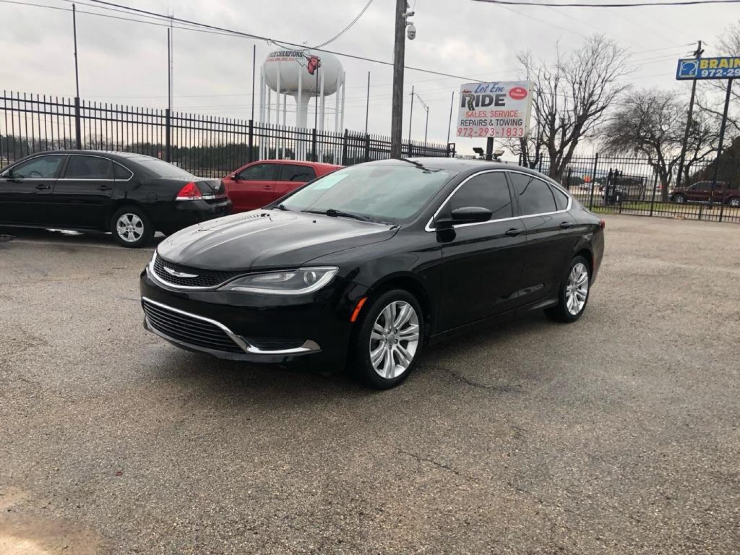 2015 BLACK CHRYSLER 200 LIMITED (1C3CCCAB0FN) with an 2.4L engine, Automatic transmission, located at 1507 S Hwy 67, Cedar Hill, TX, 75104, (972) 293-1833, 32.556370, -96.973297 - Photo#3