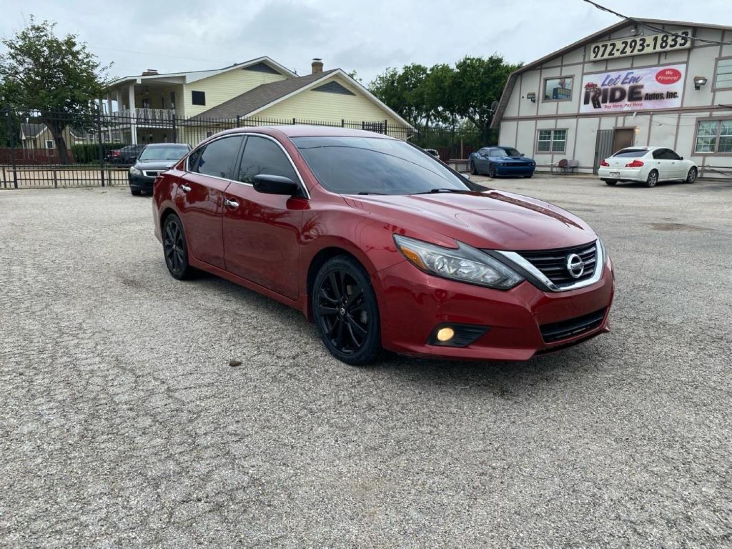 2017 RED NISSAN ALTIMA 2.5 (1N4AL3AP0HC) with an 2.5L engine, Continuously Variable transmission, located at 1507 S Hwy 67, Cedar Hill, TX, 75104, (972) 293-1833, 32.556370, -96.973297 - Photo#1