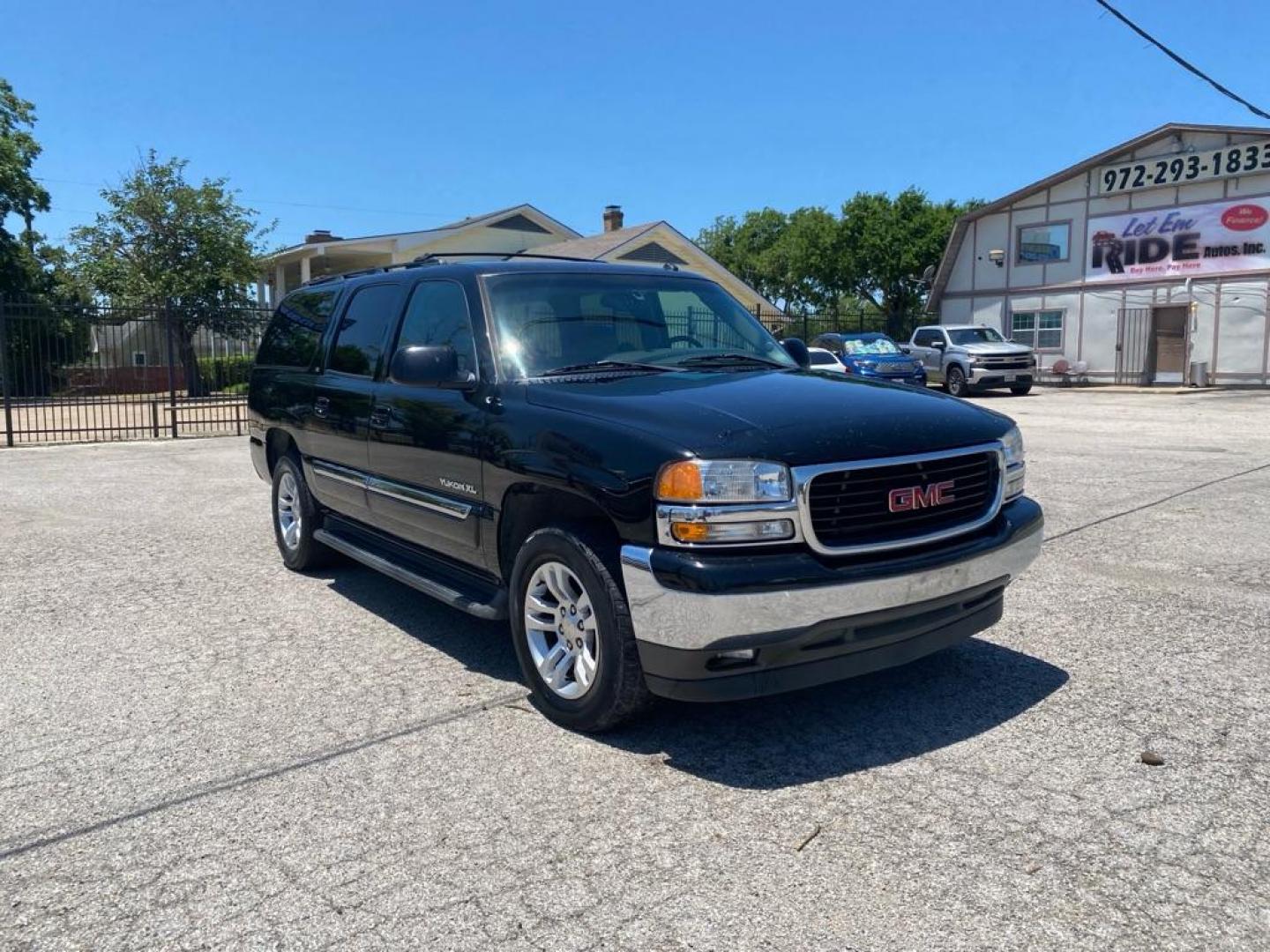 2006 BLACK GMC YUKON XL 1500 (3GKEC16Z46G) with an 5.3L engine, Automatic transmission, located at 1507 S Hwy 67, Cedar Hill, TX, 75104, (972) 293-1833, 32.556370, -96.973297 - Photo#1