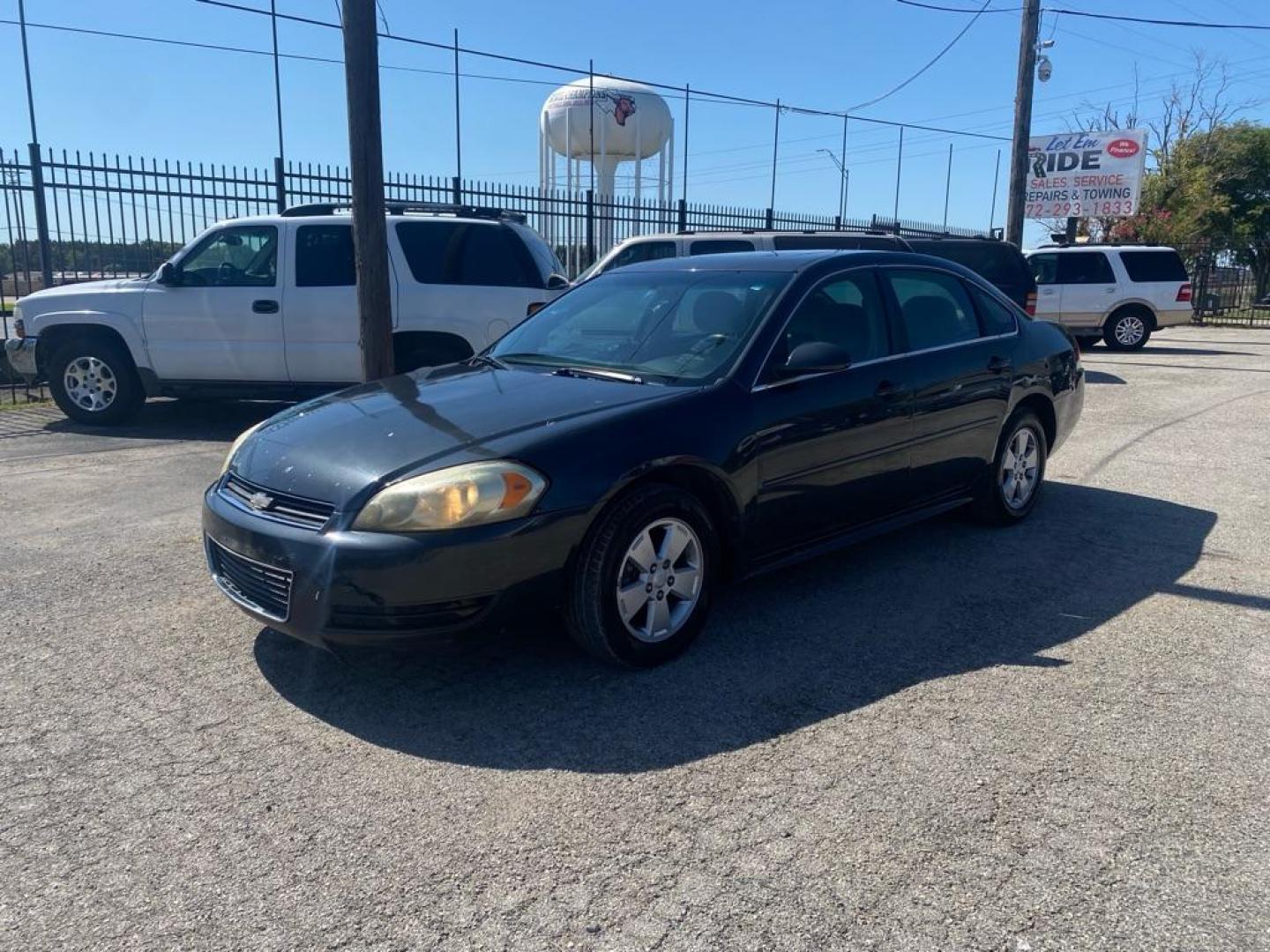 2014 GRAY CHEVROLET IMPALA LIMITED LT (2G1WB5E31E1) with an 3.6L engine, Automatic transmission, located at 1507 S Hwy 67, Cedar Hill, TX, 75104, (972) 293-1833, 32.556370, -96.973297 - Photo#0