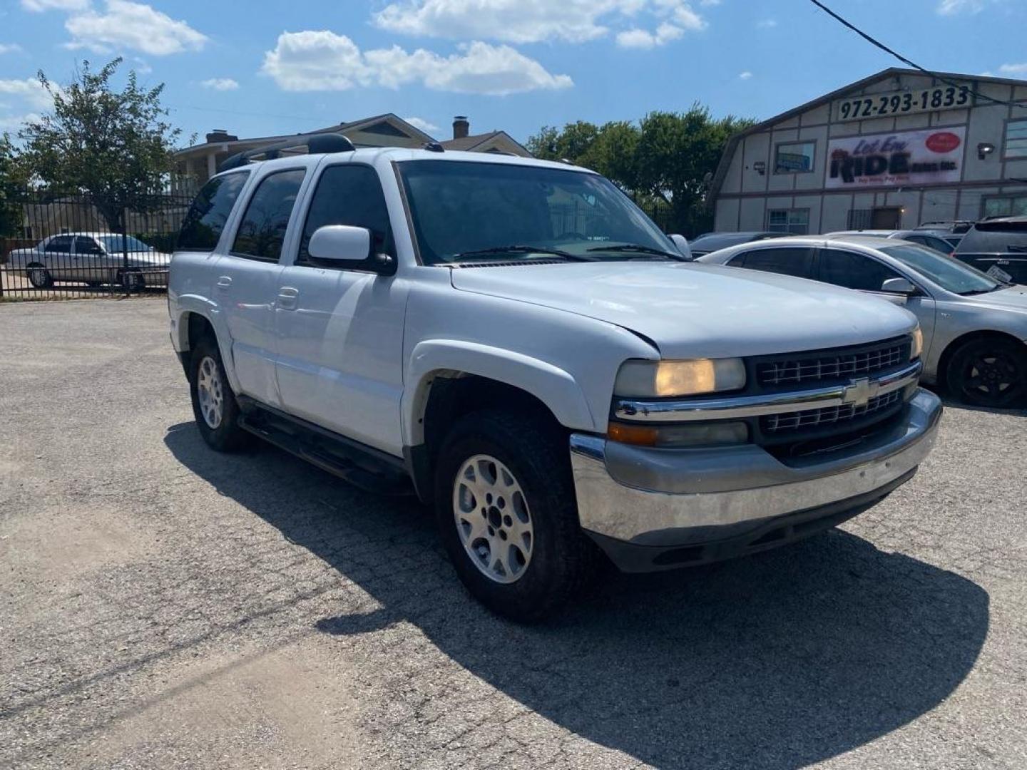 2005 WHITE CHEVROLET TAHOE 1500 (1GNEC13T05R) with an 5.3L engine, Automatic transmission, located at 1507 S Hwy 67, Cedar Hill, TX, 75104, (972) 293-1833, 32.556370, -96.973297 - Photo#1