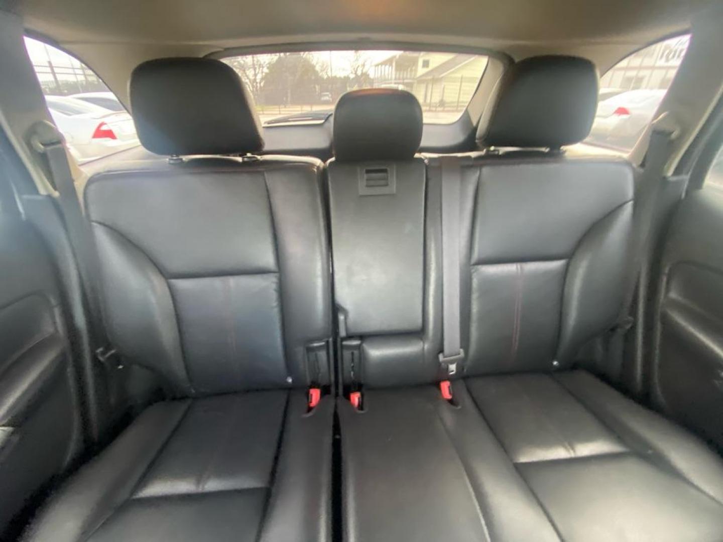 2012 SILVER FORD EDGE SEL (2FMDK4JC9CB) with an 3.5L engine, Automatic transmission, located at 1507 S Hwy 67, Cedar Hill, TX, 75104, (972) 293-1833, 32.556370, -96.973297 - Photo#6