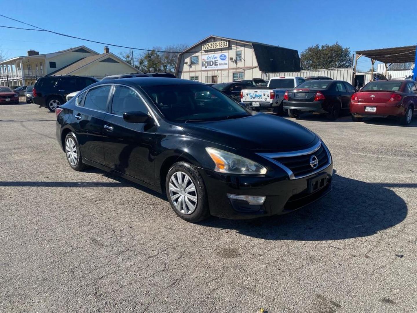 2015 BLACK NISSAN ALTIMA 2.5 (1N4AL3AP1FN) with an 2.5L engine, Continuously Variable transmission, located at 1507 S Hwy 67, Cedar Hill, TX, 75104, (972) 293-1833, 32.556370, -96.973297 - Photo#1