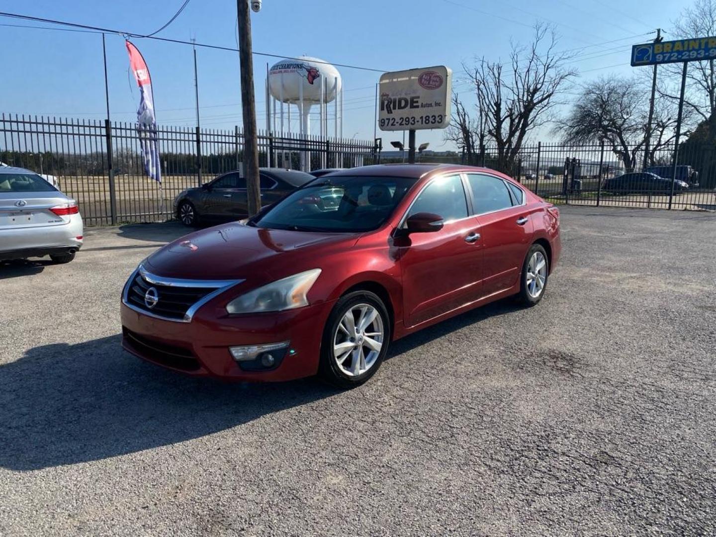 2014 RED NISSAN ALTIMA 2.5 (1N4AL3AP5EC) with an 2.5L engine, Continuously Variable transmission, located at 1507 S Hwy 67, Cedar Hill, TX, 75104, (972) 293-1833, 32.556370, -96.973297 - Photo#0