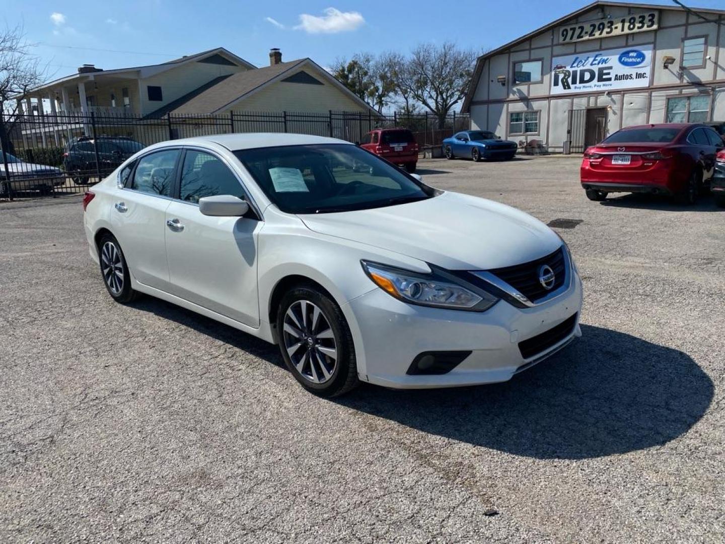 2016 WHITE NISSAN ALTIMA 2.5 (1N4AL3AP4GC) with an 2.5L engine, Continuously Variable transmission, located at 1507 S Hwy 67, Cedar Hill, TX, 75104, (972) 293-1833, 32.556370, -96.973297 - Photo#1