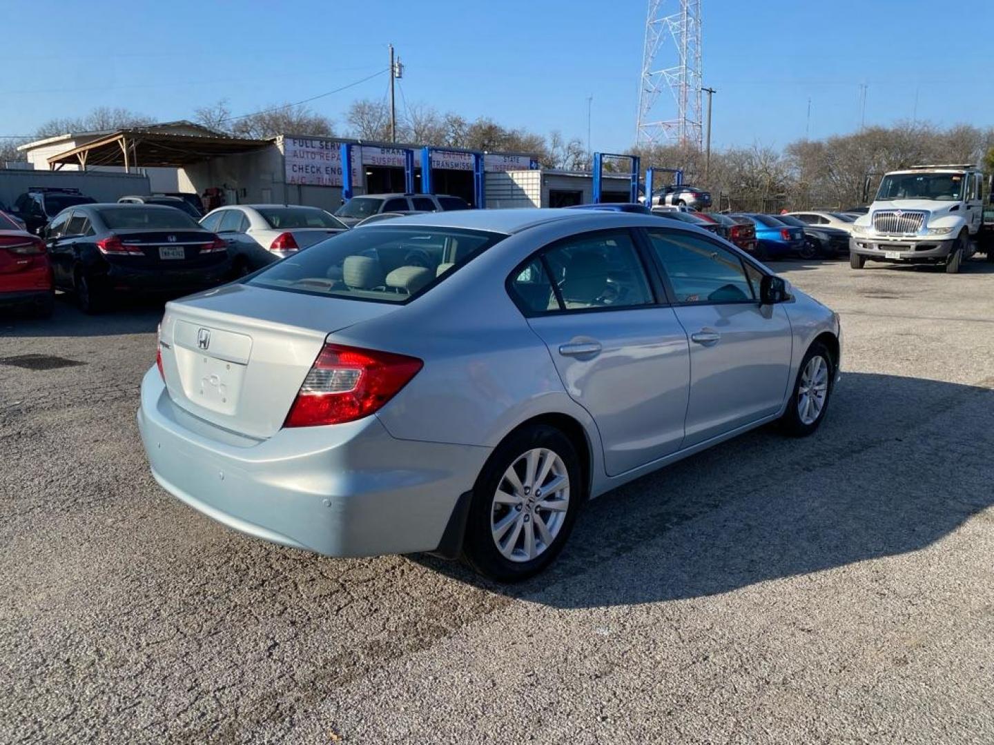 2012 BLUE HONDA CIVIC EX (2HGFB2F85CH) with an 1.8L engine, Automatic transmission, located at 1507 S Hwy 67, Cedar Hill, TX, 75104, (972) 293-1833, 32.556370, -96.973297 - Photo#2