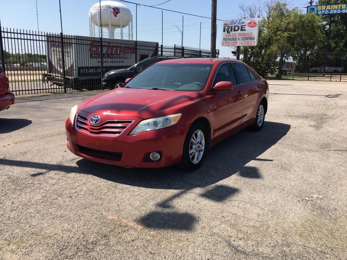 2010 RED /Ash Cloth Interior TOYOTA CAMRY BASE (4T4BF3EKXAR) with an 2.5L engine, Automatic transmission, located at 1507 S Hwy 67, Cedar Hill, TX, 75104, (972) 293-1833, 32.556370, -96.973297 - Photo#0